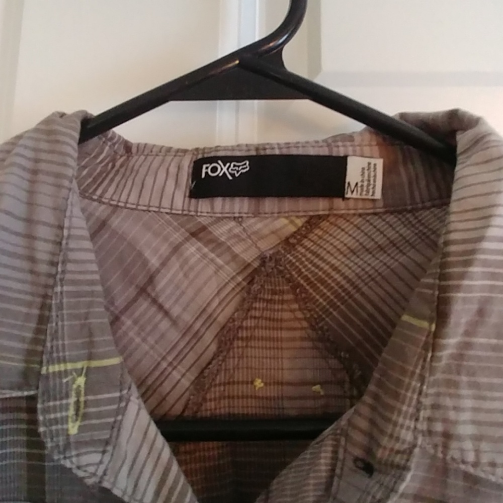 Fox button down shirt - Picture 2 of 3